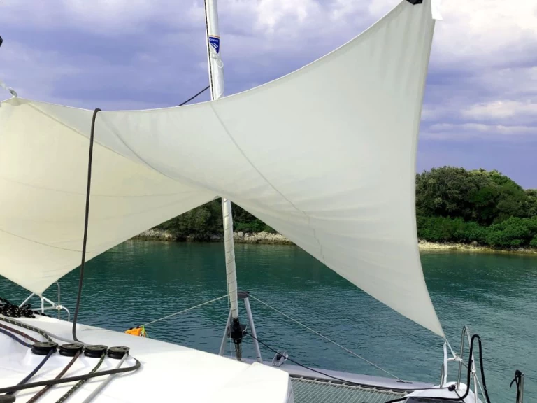 Catamaran rental with or without captain Fountaine Pajot Punat