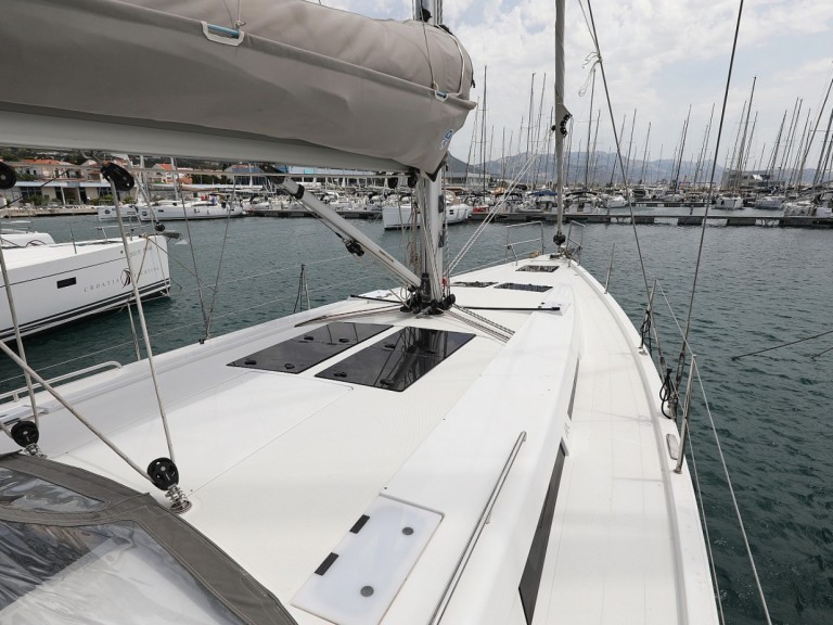 Yacht charter Sukošan cheap Hanse 458