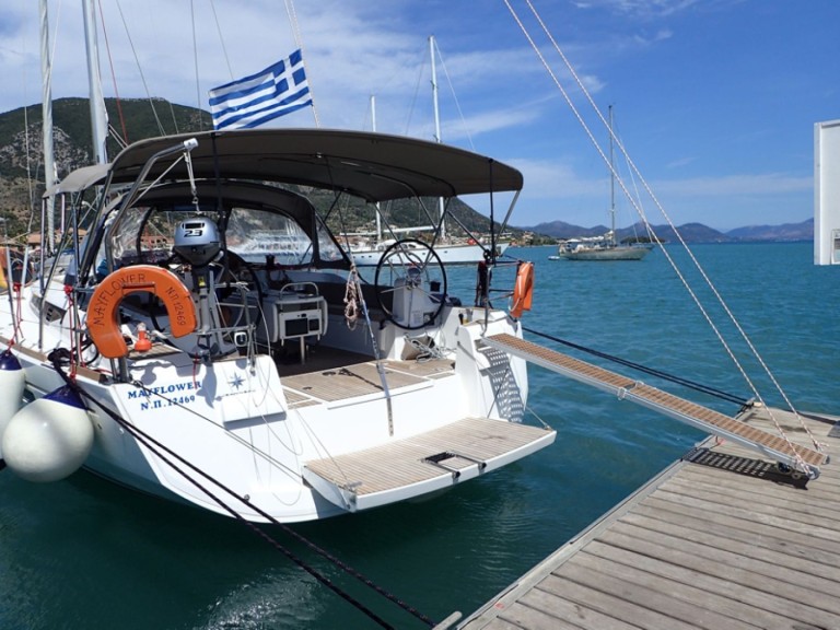 Sailboat for rent Benitses at the best price