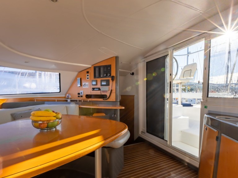 Catamaran rental with or without captain Fountaine Pajot Punat