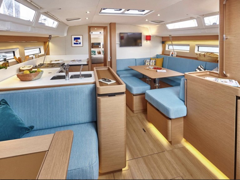 Jeanneau Sun Odyssey 490 charter bareboat or captained in  Drage