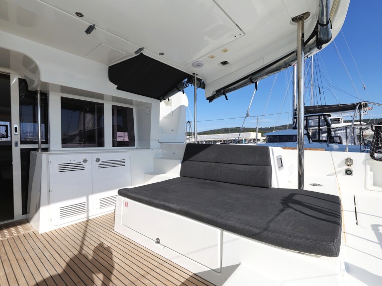 Rent a Lagoon Lagoon 450 F Sukošan
