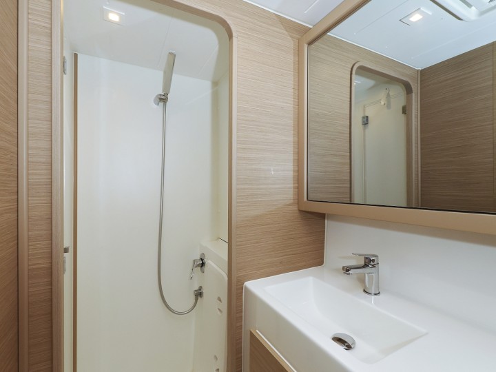 Catamaran for rent Sukošan at the best price