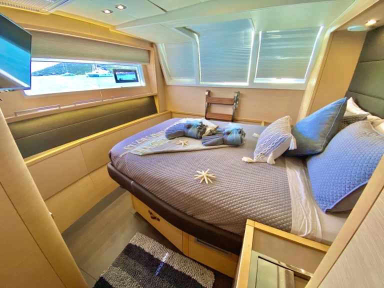 Luxury Yacht rental in Saint Martin - Lagoon HEAVENLY