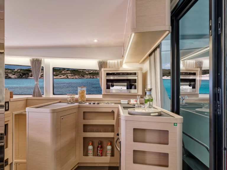 Catamaran rental with or without captain Lagoon Mahé