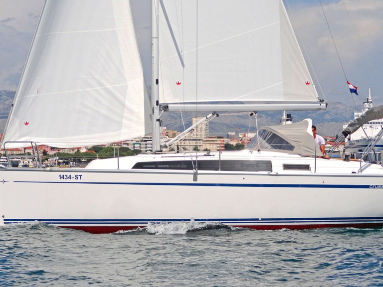 Sailboat rental in Split - Bavaria Cruiser 34