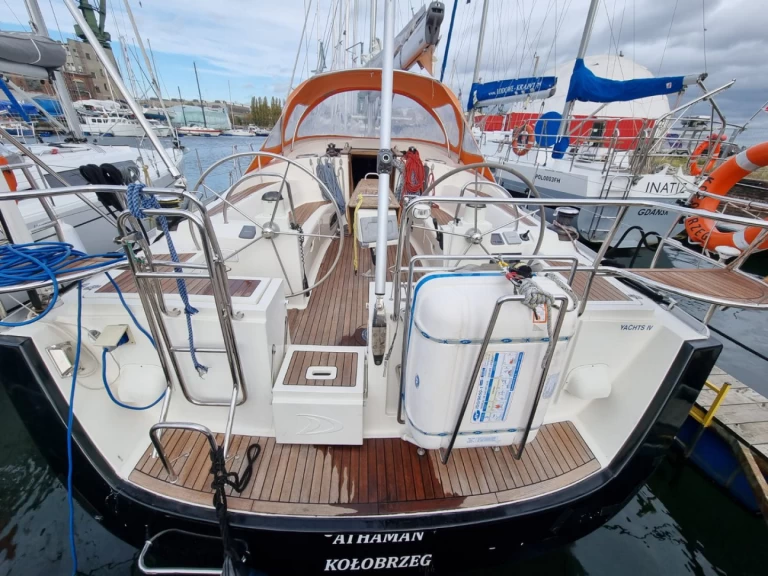 Rent a Delphia Delphia 47 Gdańsk