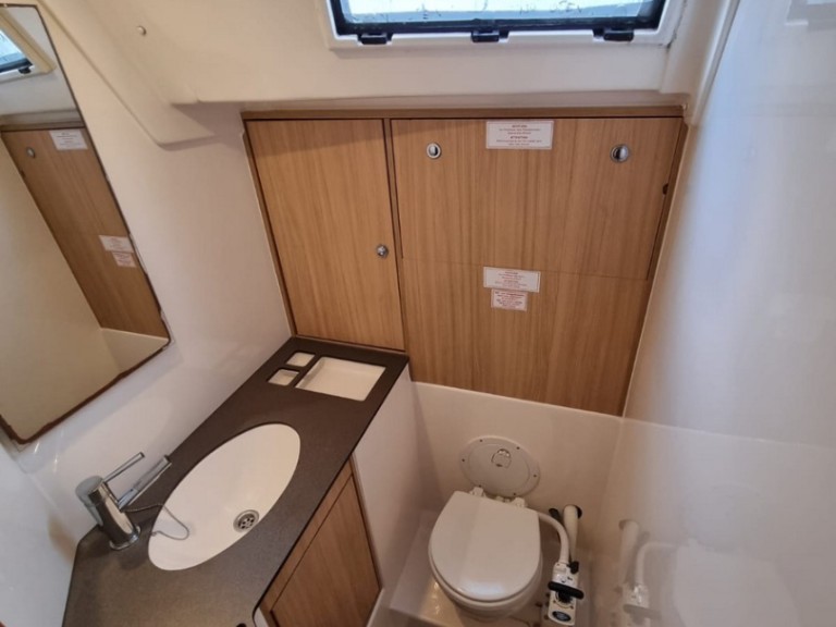 Bareboat Rental Sailboat Bavaria with a boat licence