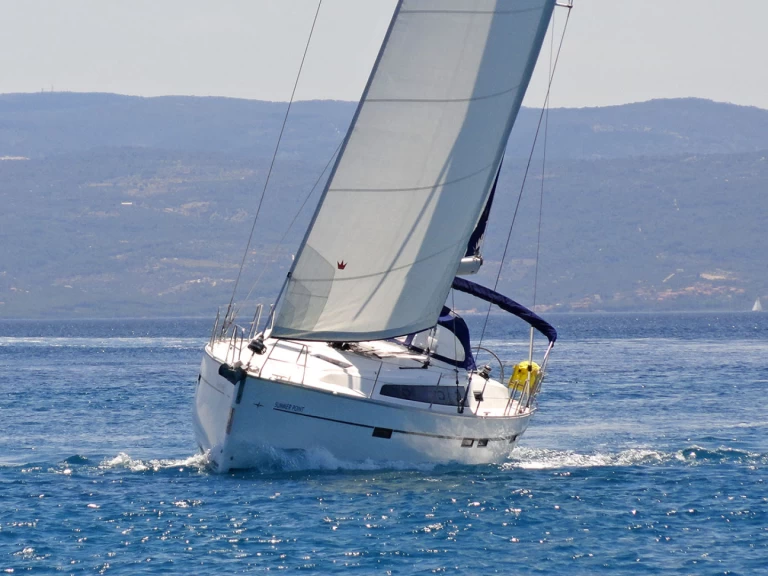 Rent a Bavaria Cruiser 46 Split