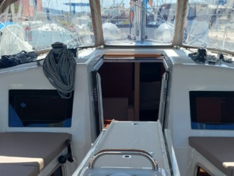Sailboat rental in Lefkáda - Jeanneau Sun Odyssey 410