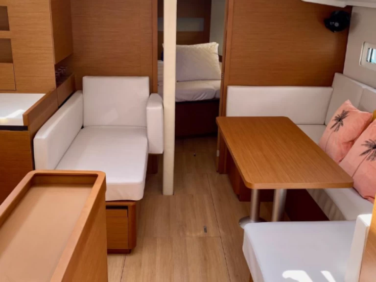 Bareboat Rental Sailboat Jeanneau with a boat licence