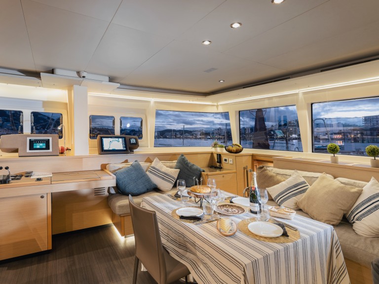 Yacht charter Sant Antoni de Portmany cheap Lagoon 560
