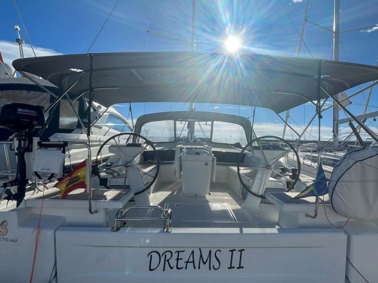 Sailboat rental with or without captain Bénéteau Barcelona