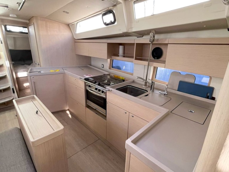 Bénéteau Oceanis 46.1 charter bareboat or captained in  Barcelona