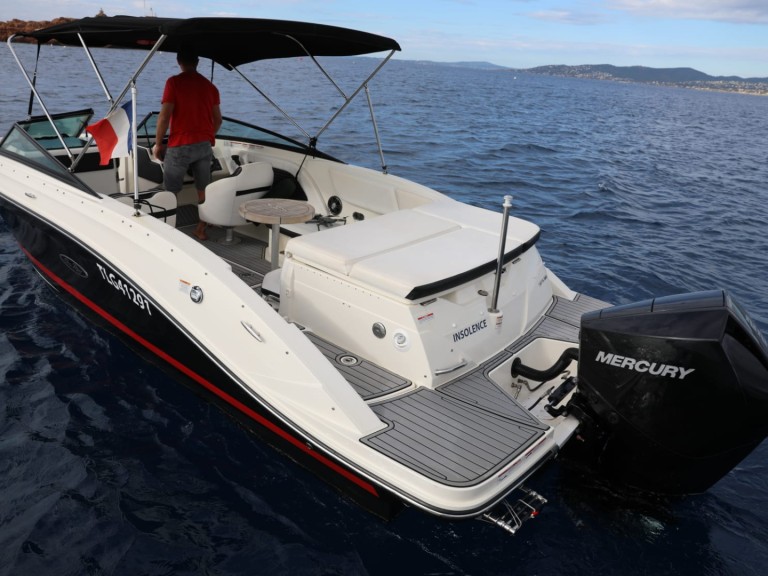 Boat rental Bénéteau Oceanis 37 in Saint-Raphaël on Samboat