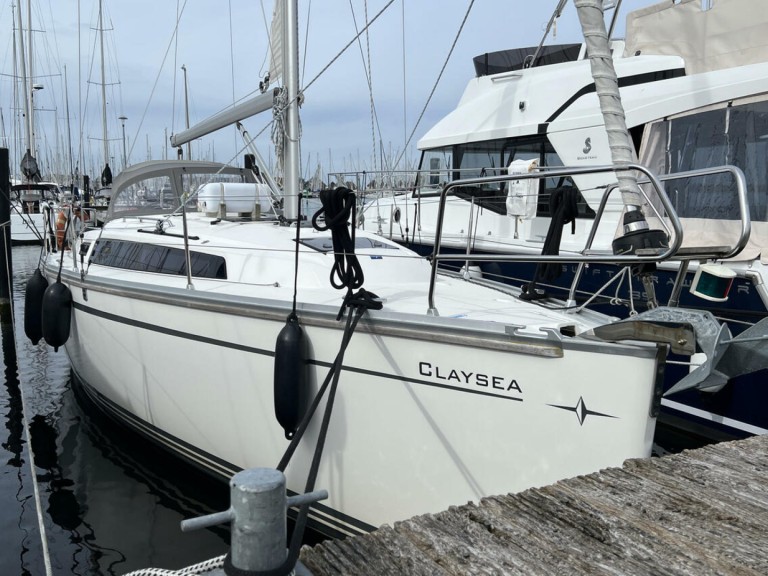 Sailboat rental in Heiligenhafen - Bavaria Cruiser 33