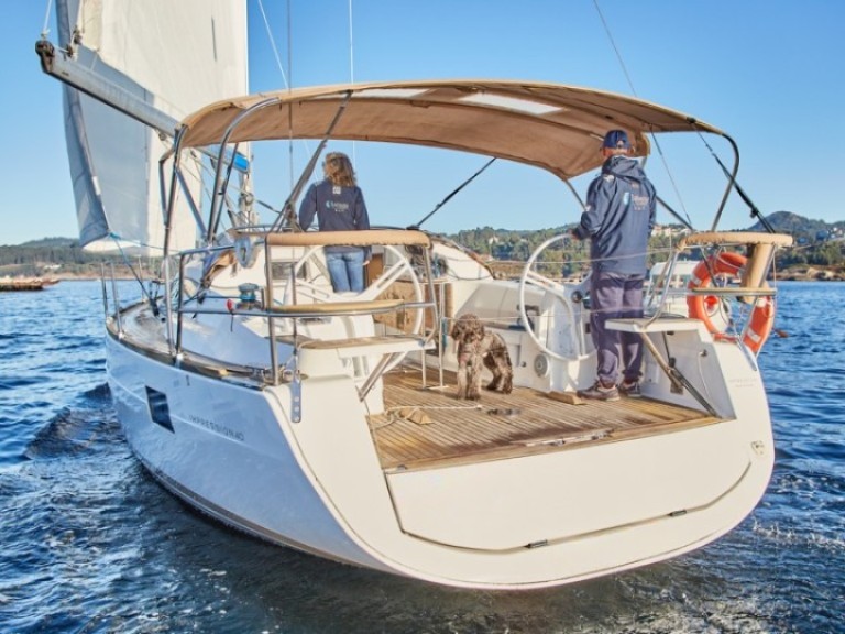 Boat rental Elan Impression 40 in Vigo on Samboat