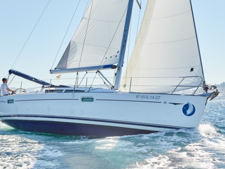 Jeanneau Sun Odyssey 39i in Vigo on SamBoat