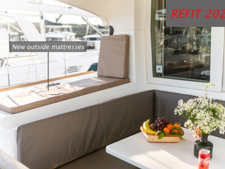 Yacht charter Šibenik cheap Lagoon 39