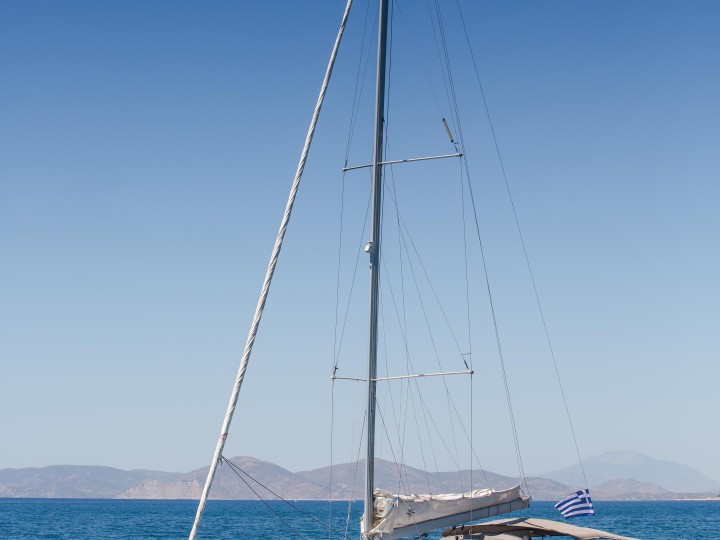 Rent a Jeanneau Sun Odyssey 440 Alimos