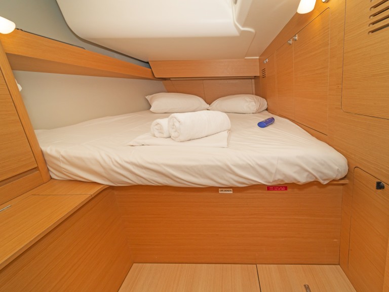 Sailboat rental with or without captain Dufour Lefkáda