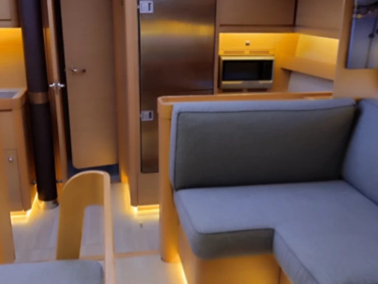 Sailboat rental with or without captain Dufour Lefkáda