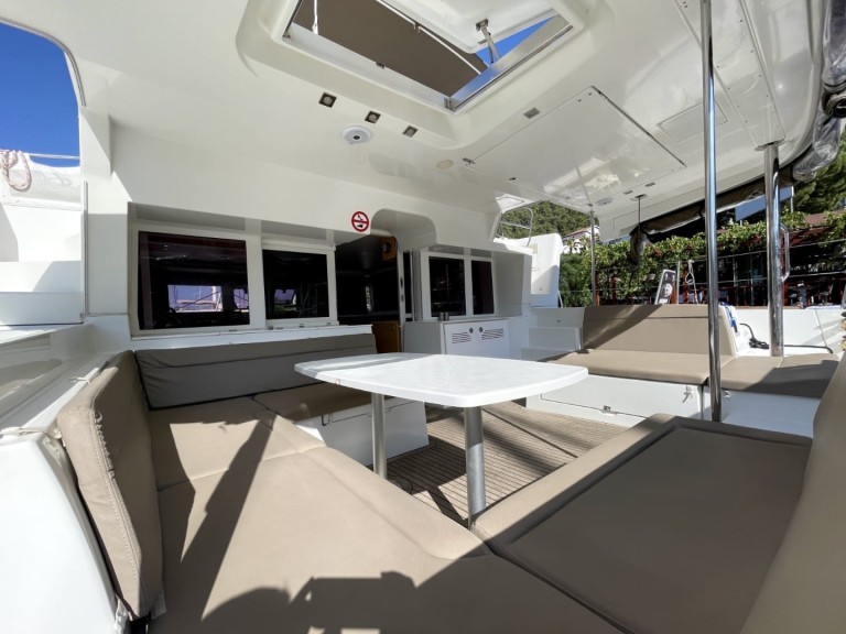 Yacht charter Alimos cheap Lagoon 450 F