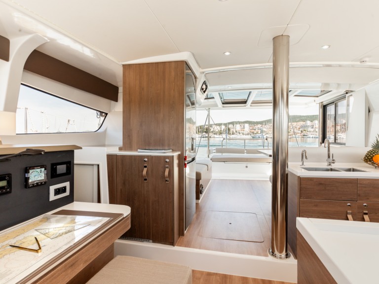 Yacht charter Šibenik cheap Bali 4.2