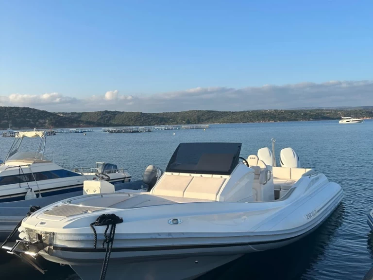 Bareboat Rental RIB Zar with a boat licence