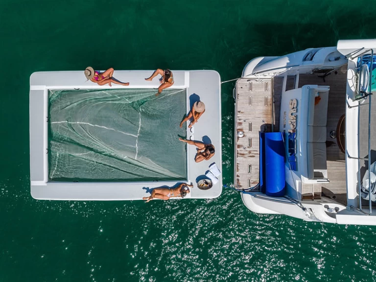 Sailboat rental in Miami Beach - Azimut AZIMUT FLYBRIDGE 60