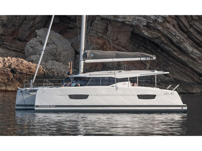 Fountaine Pajot Fountaine Pajot Isla 40  (Wm-Ac in dinette-Gen-Sol.Pan) in Castellammare del Golfo on SamBoat