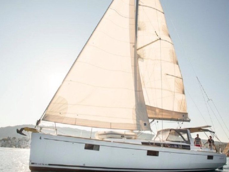 Rent a Bénéteau Oceanis 48 Skiathos