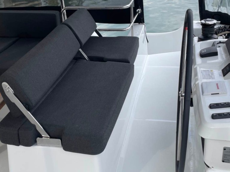 Catamaran rental in Piraeus - Lagoon Lagoon 51