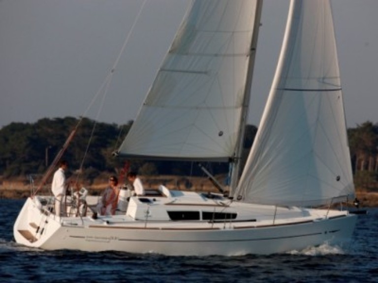 Rent a Jeanneau Sun Odyssey 33i Punta Ala