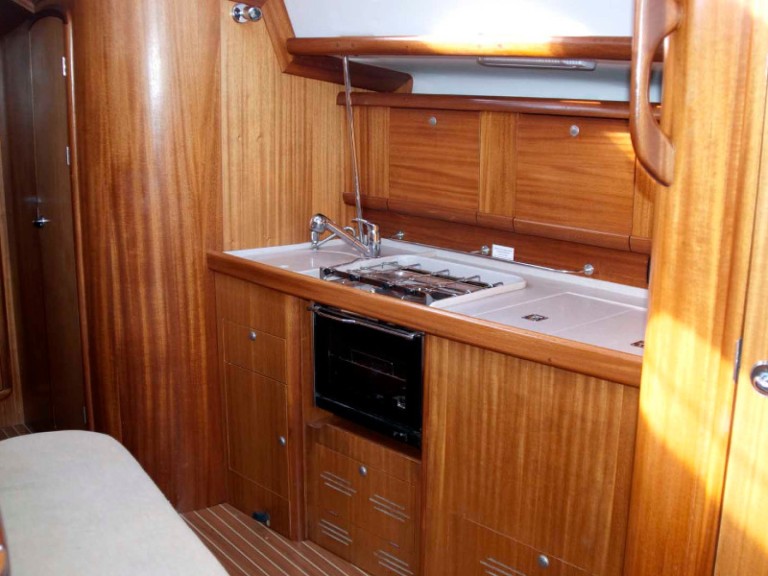 Yacht charter Punta Ala cheap Delphia 40