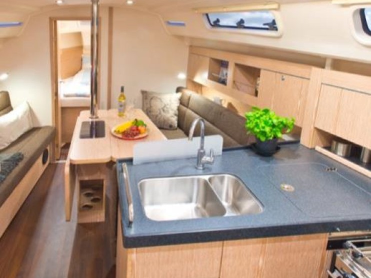 Boat rental Hanse Hanse 345 in Punta Ala on Samboat