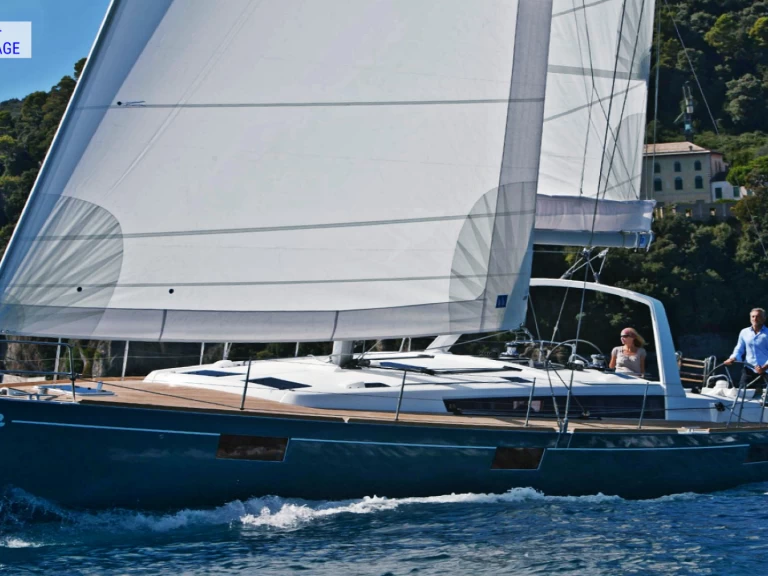 Sailboat for rent Heraklion at the best price