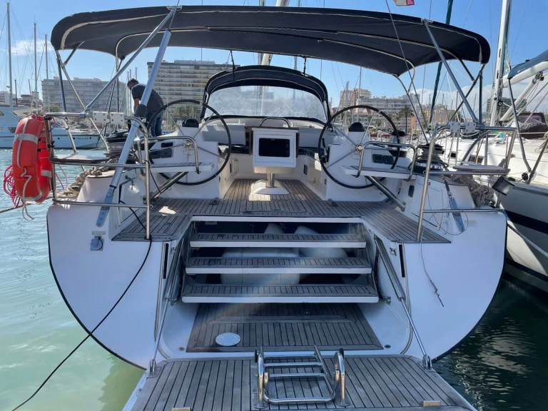 Elan Impression 514 in Club Nàutic Sant Antoni on SamBoat