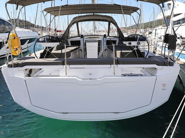 Sailboat rental in Pula - Dufour Dufour 44