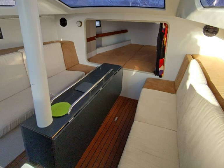 RM RM 1060 charter bareboat or captained in  Saint-Quay-Portrieux