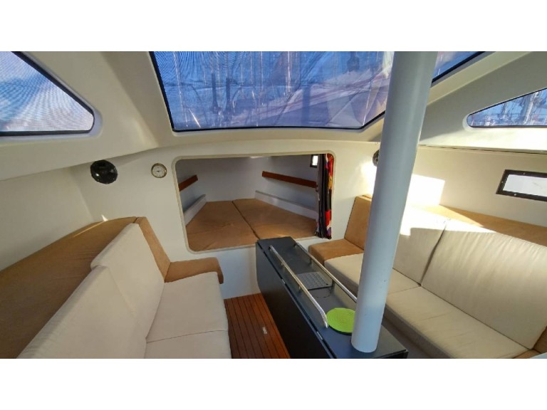 Rent a RM RM 1060 Saint-Quay-Portrieux