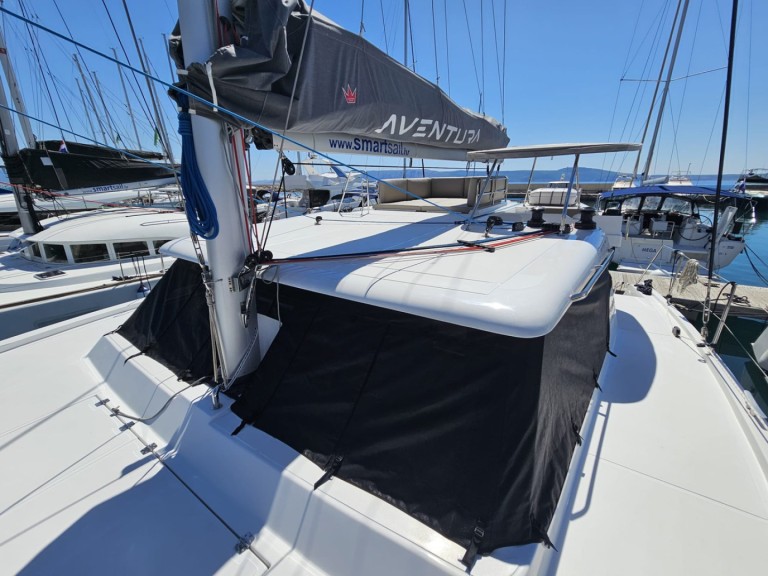 Bareboat Rental Catamaran Aventura with a boat licence