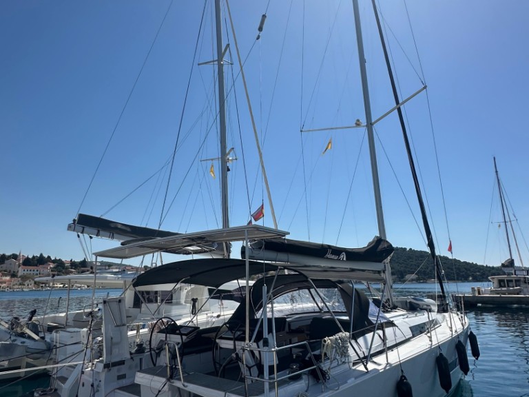 Rent a Hanse Hanse 460 Punat