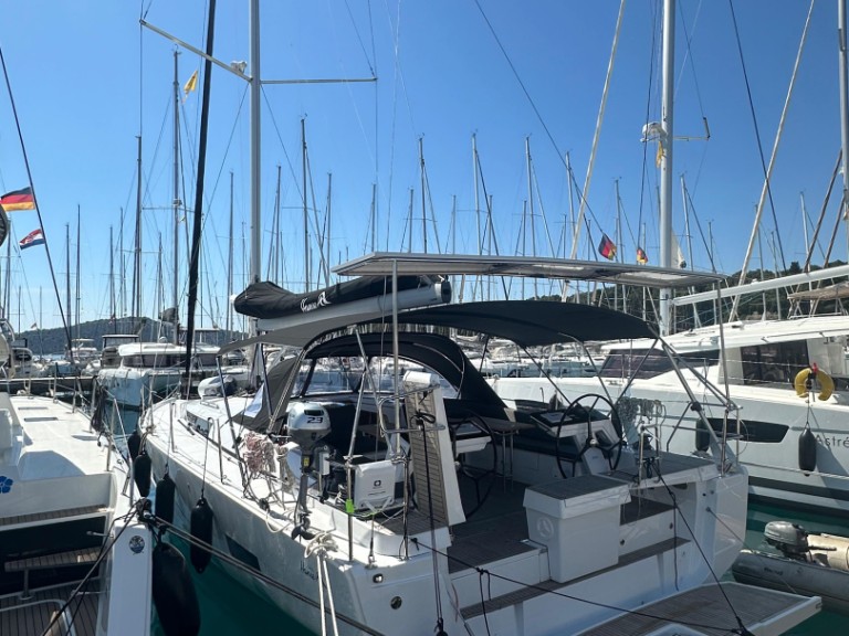 Rent a Hanse Hanse 460 Punat