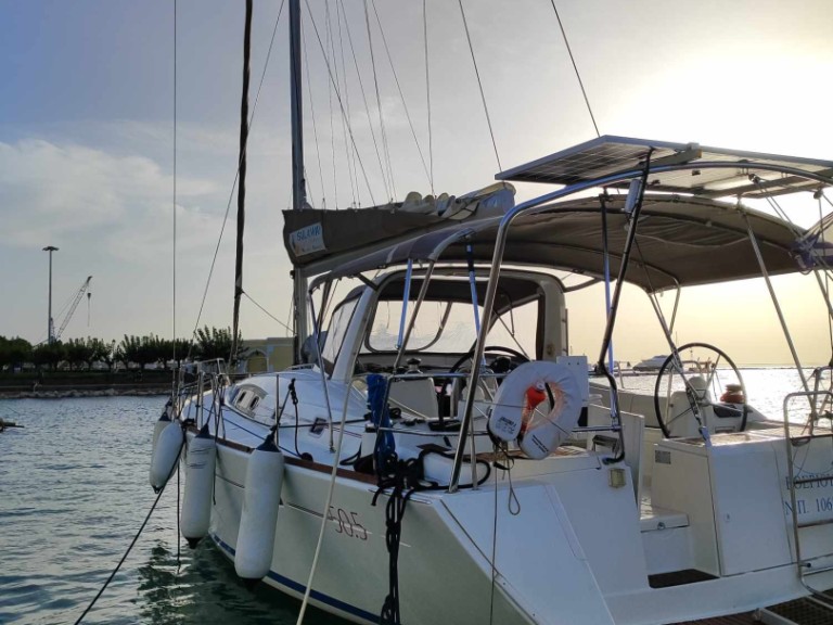 Sailboat rental in Lefkáda - Bénéteau Oceanis 50 Family