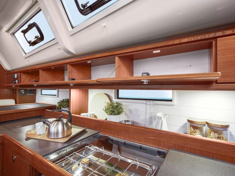 Yacht charter San Miguel De Abona cheap Cruiser 51