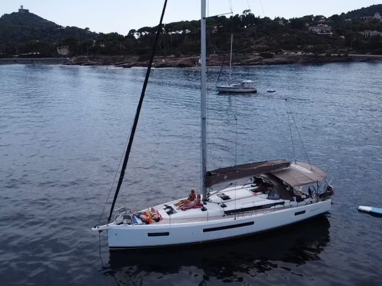 Sailboat rental in Bormes-les-Mimosas - Jeanneau SUN ODYSSEY 490 PERFORMANCE