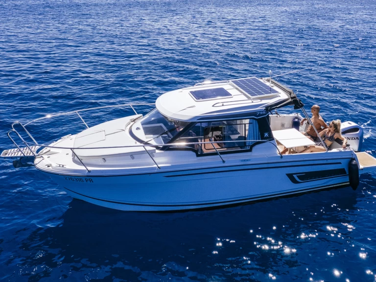 Motorboat rental with or without captain Jeanneau Zadar