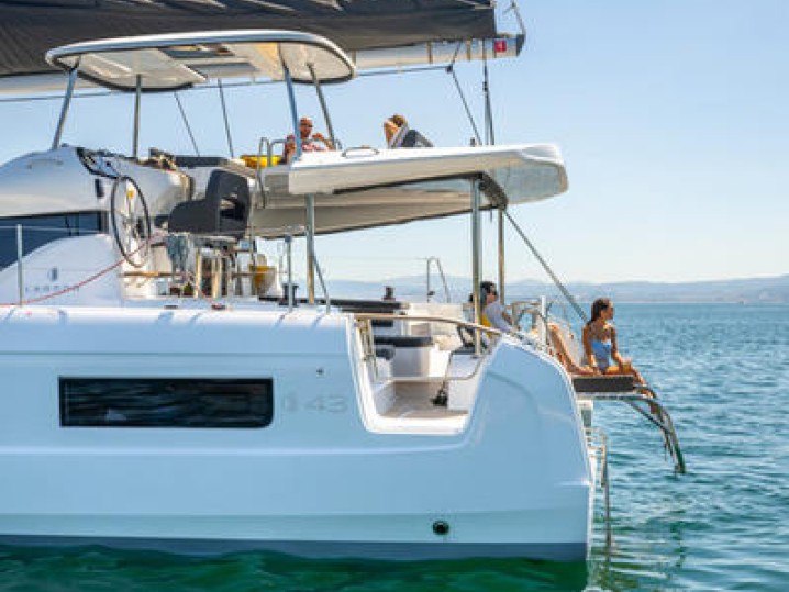 Bareboat Rental Catamaran Lagoon 43 with a boat licence