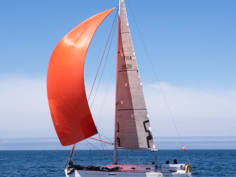 Bénéteau FIRST 31,7 in La Trinité-sur-Mer on SamBoat